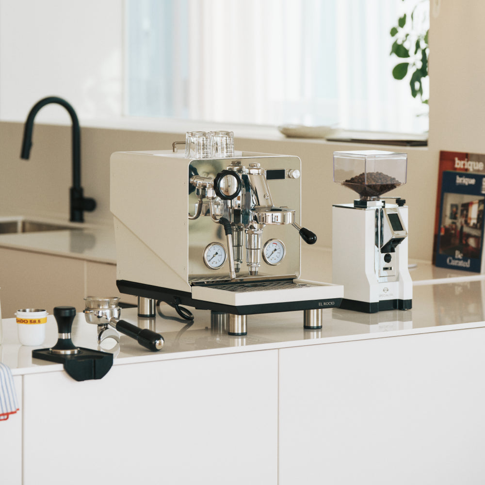 Máquina de Espresso Compacta e Inteligente El Rocio Manus S